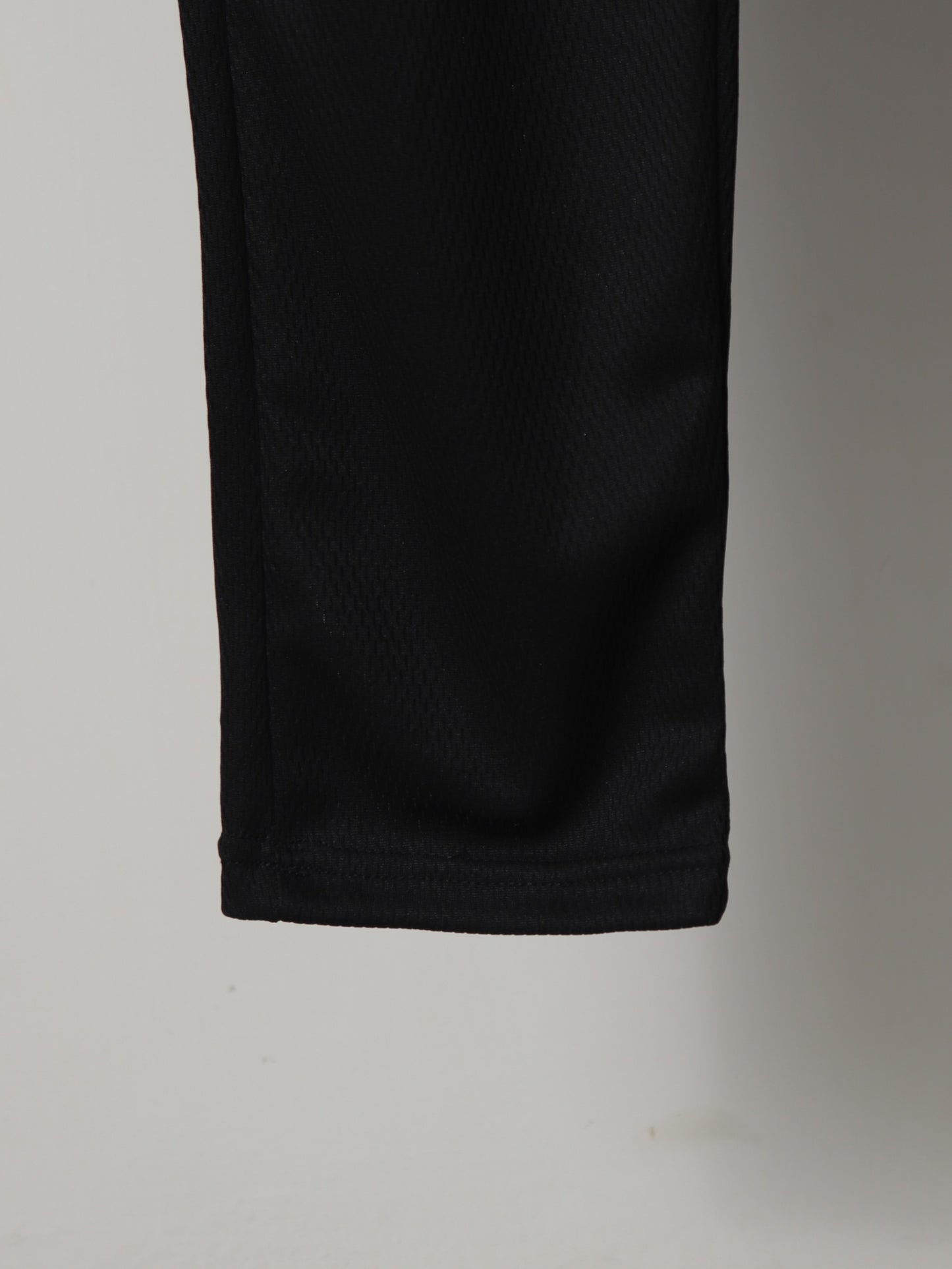 TR323- TJ MESH TEXTURE PREMIUM TROUSER "BLACK"