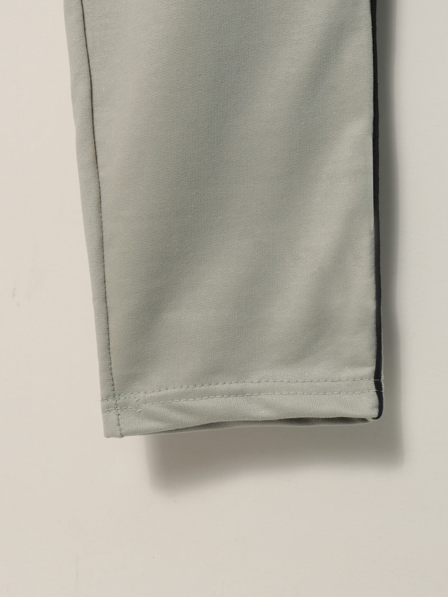 TR328-P- LCSTE 100% COTTON TERRY PIPING TROUSER "KHAKI"