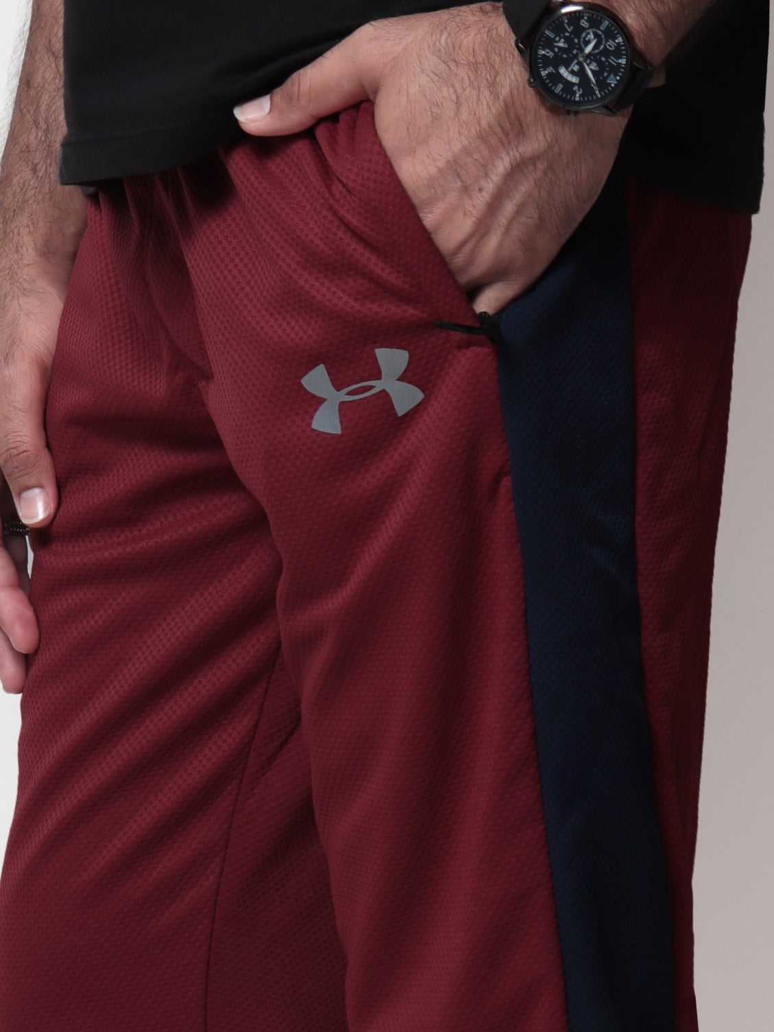 TR333- UA POPCORN PREMIUM DRI FIT PANEL TROUSER "MAROON"