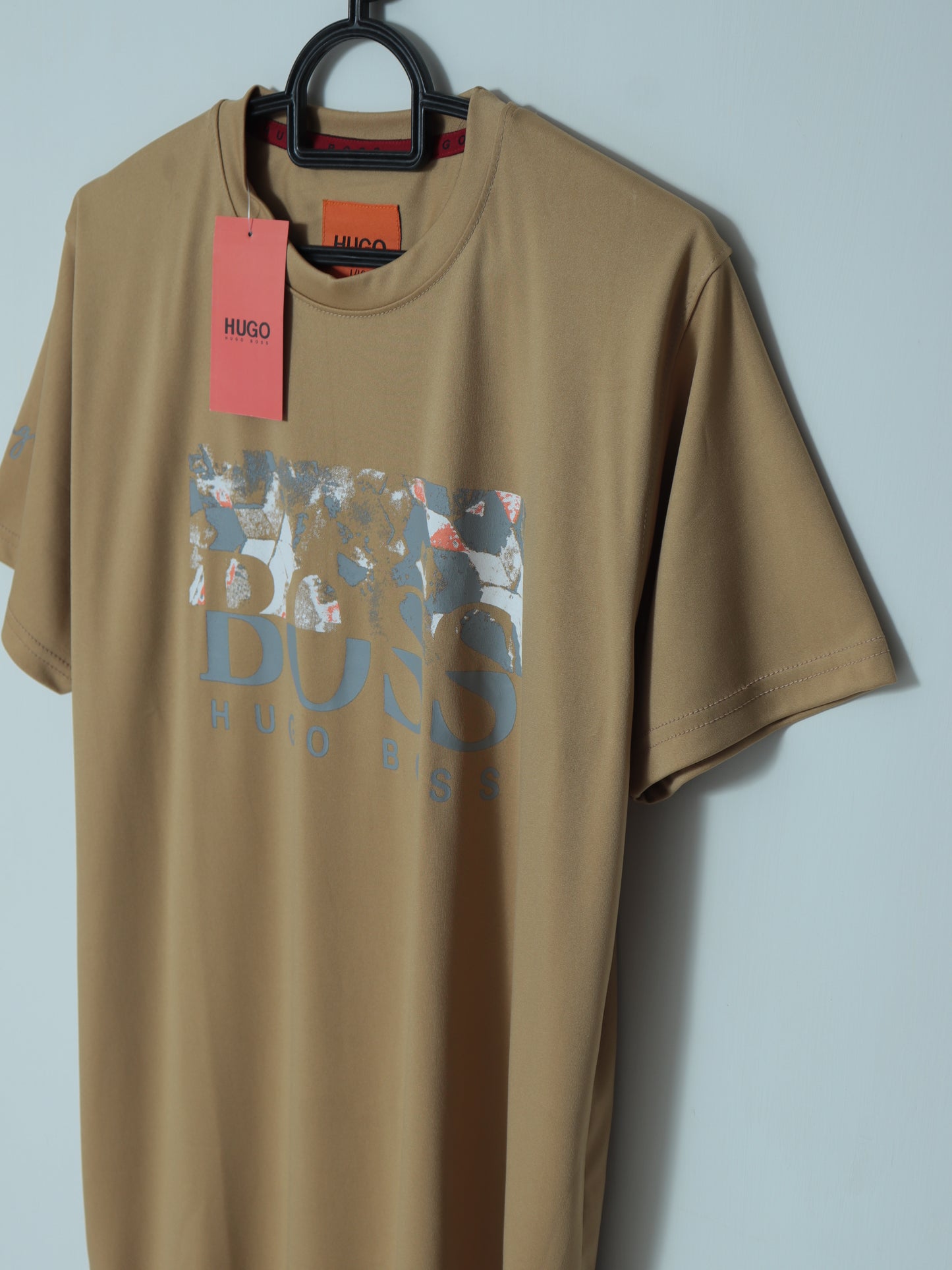 BL-TS.111- HGOBSS DRY FIT PREMIUM T SHIRT "DUST CAMEL"