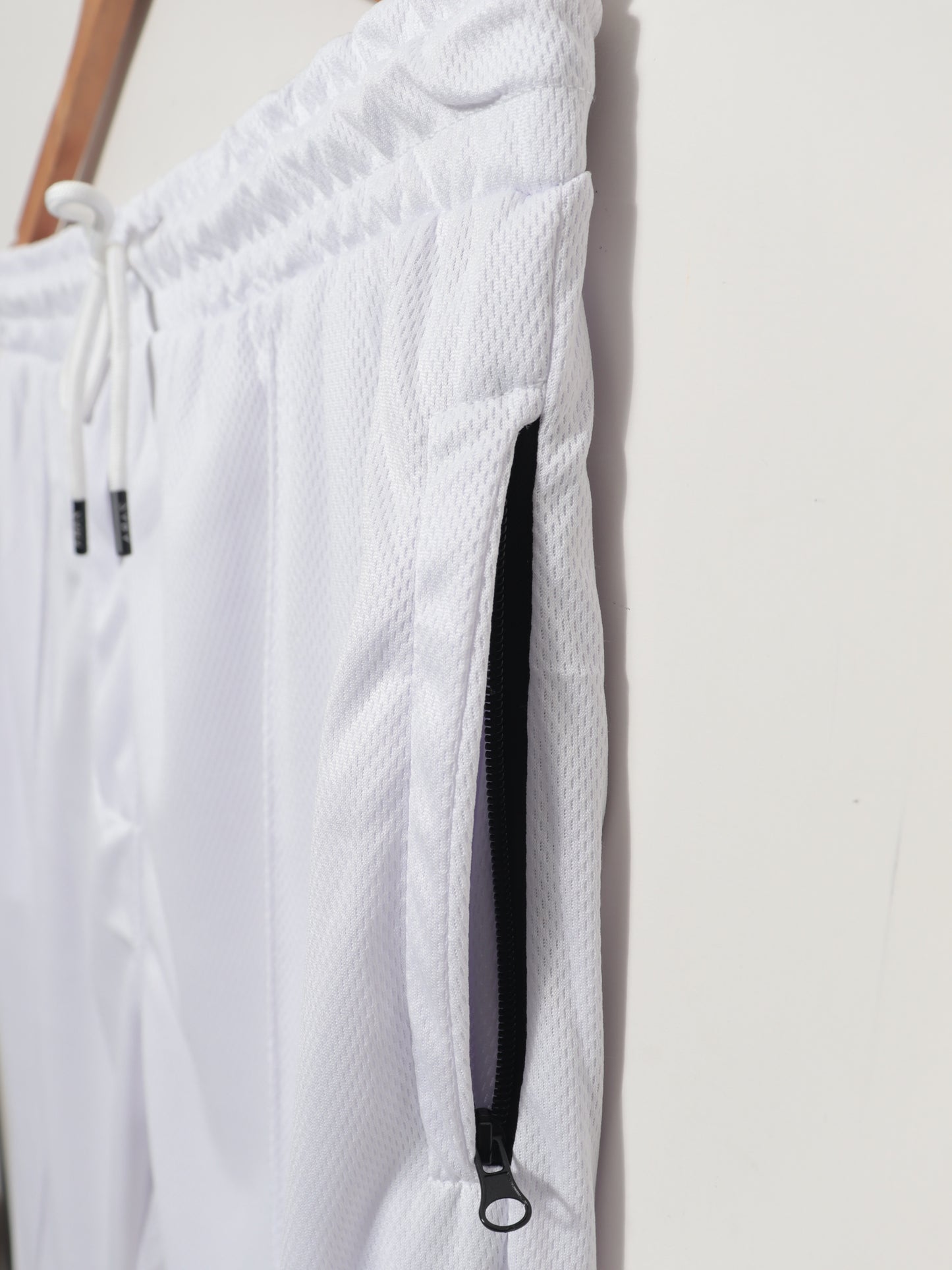 TR340- ZRA MICROFIBER VENTILATED TROUSER "WHITE"