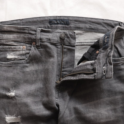 DCP501-APSTL SLIM FIT DESTROYED DENIM "GREY"